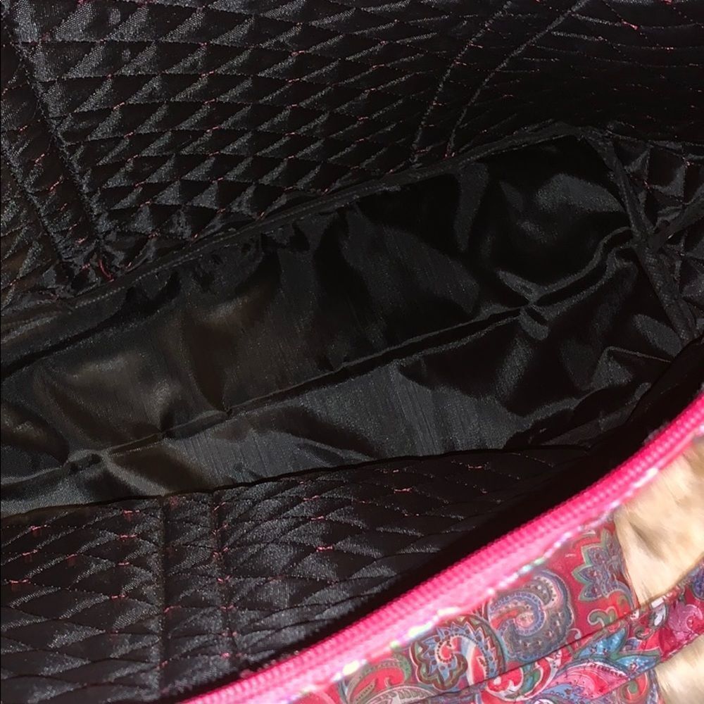 Beautiful Quilted Paisley Tote and wristlet - Picture 6 of 7